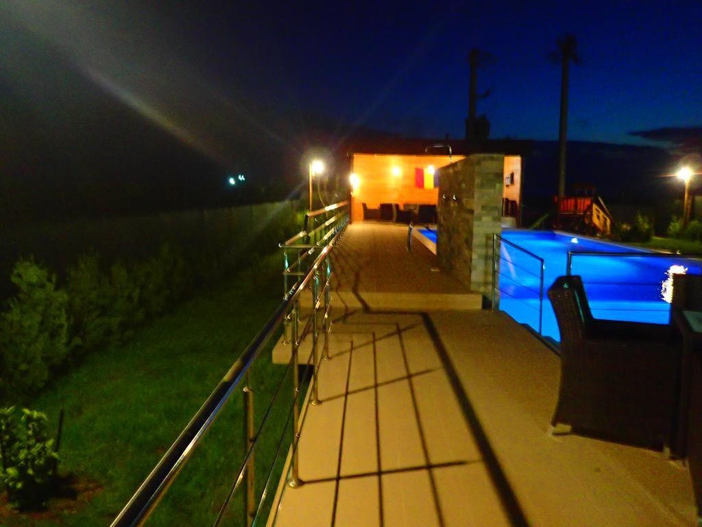 Indeep Club Hotel Cumpăna Exterior photo